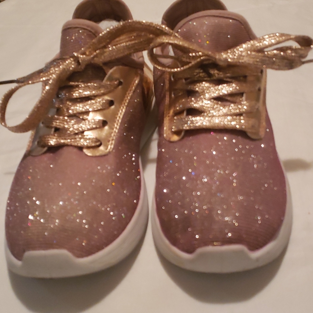 Twisted girls sneakers